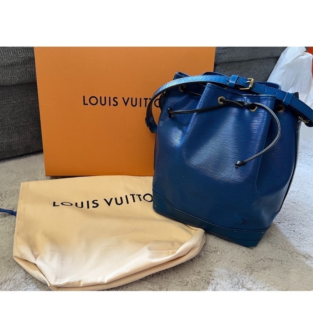 Louis Vuitton EPI Noe Blue With Dust Bag and Box